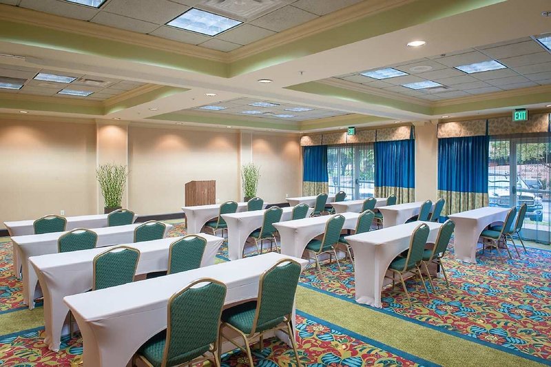 hampton inn and suites st petersburg downtown