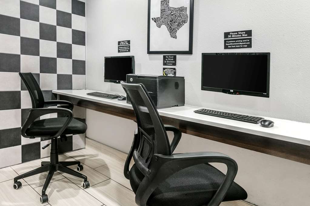 super 8 by wyndham austin university downtown area