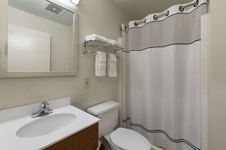 hometowne studios by red roof austin