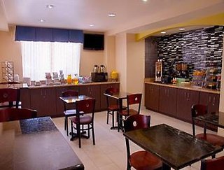 super 8 by wyndham irving dfw apt north