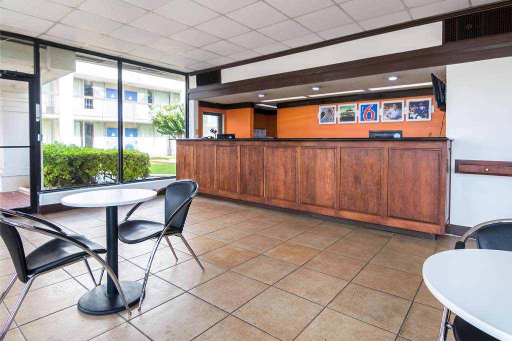 motel 6 conyers ga