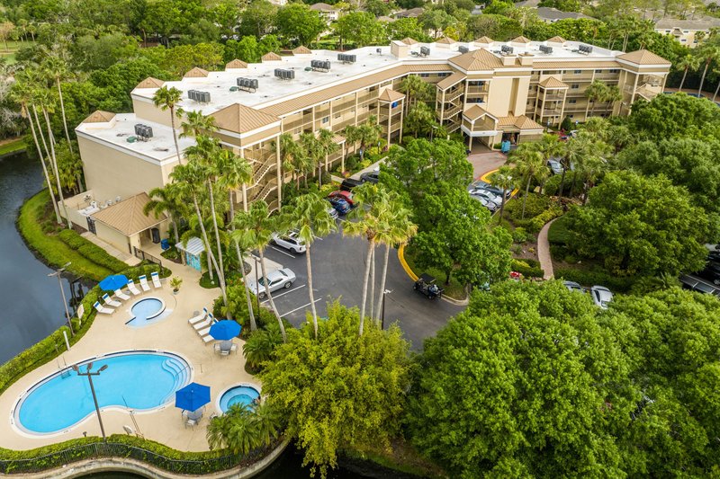 marriotts imperial palm villas