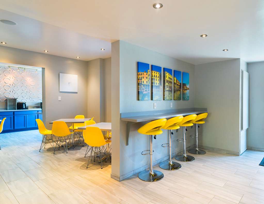 studio z ascend hotel collection