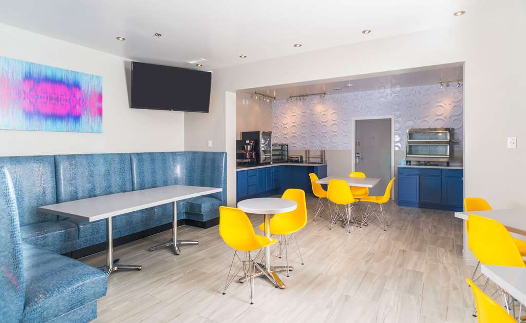 studio z ascend hotel collection