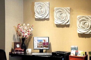 Residence Inn By Marriott Long Island Holtsville,Holtsville>>Farmingville,3 star