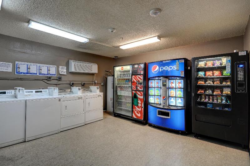 hotel jefe at ojos locos