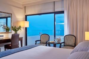 grecian bay hotel