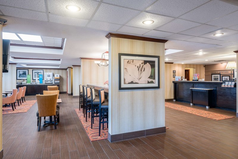 hampton inn parkersburg mineral wells