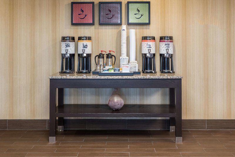 hampton inn parkersburg mineral wells