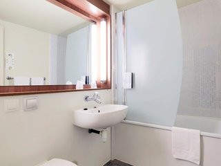 Campanile Orleans Centre - Gare,Loire Valley>>Ardon,3 star