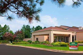 courtyard by marriott huntsville university drive