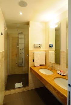 best western globus hotel