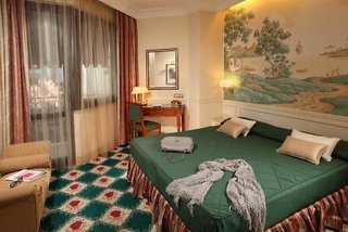 Donna Laura Palace By Omnia Hotels,Lungotevere Delle Armi 21,4 star