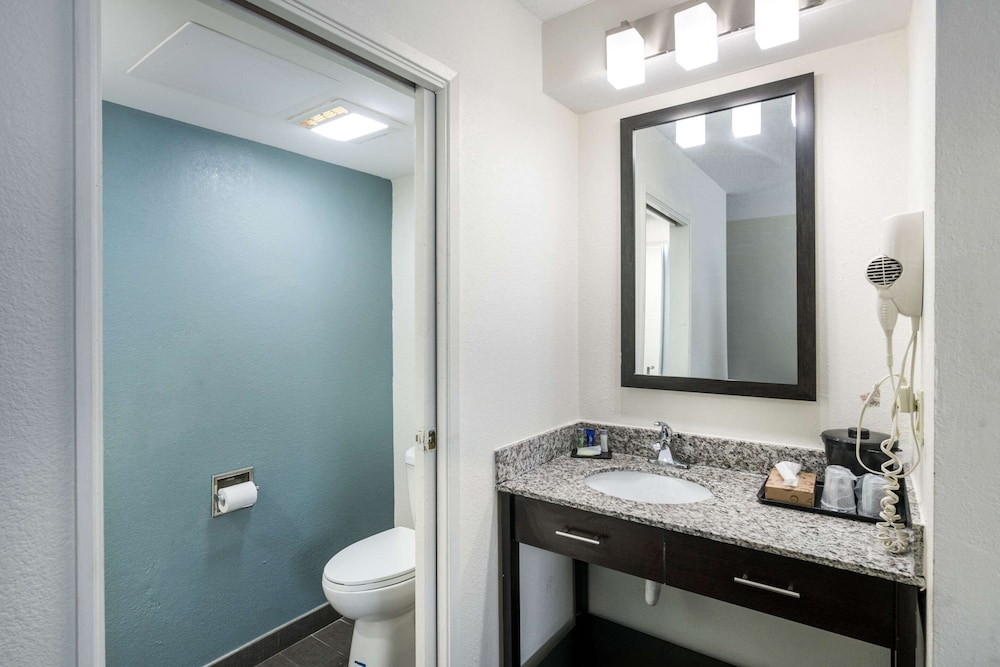 sleep inn and suites chesapeake portsmouth