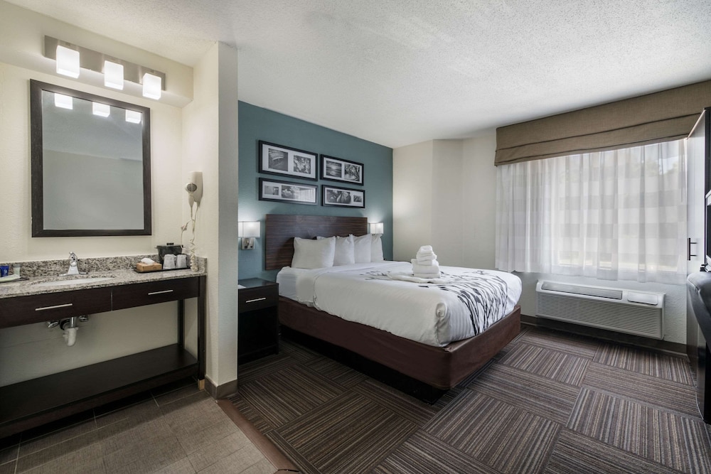 sleep inn and suites chesapeake portsmouth