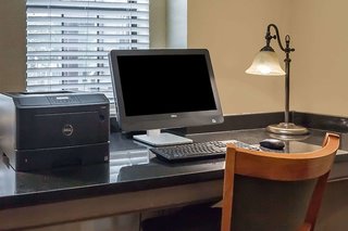 days inn by wyndham near kansas speedway