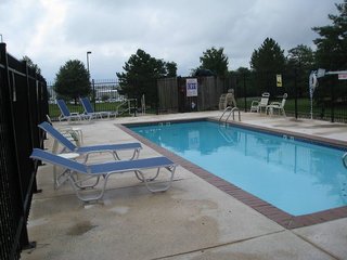 Extended Stay America Suites Kansas City Airport Tiffany Spr,Jackson County>>Fort Leavenworth,3 star