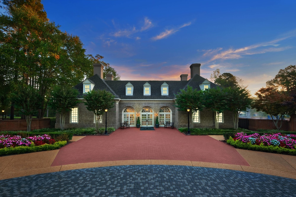 marriotts manor club at fords colony