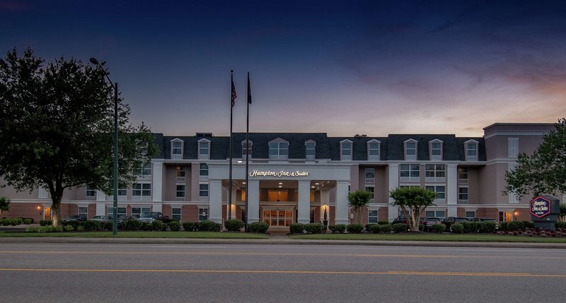 Hampton Inn & Suites Williamsburg-Richmond Rd.