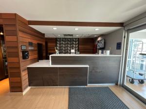 country inn and suites by radisson lsu medical corridor