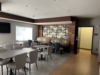 country inn and suites by radisson lsu medical corridor