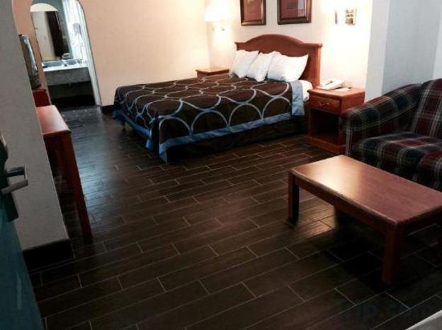 motel 6 pensacola fl nas