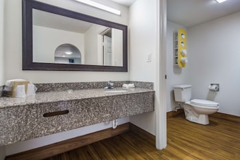 motel 6 pensacola fl nas