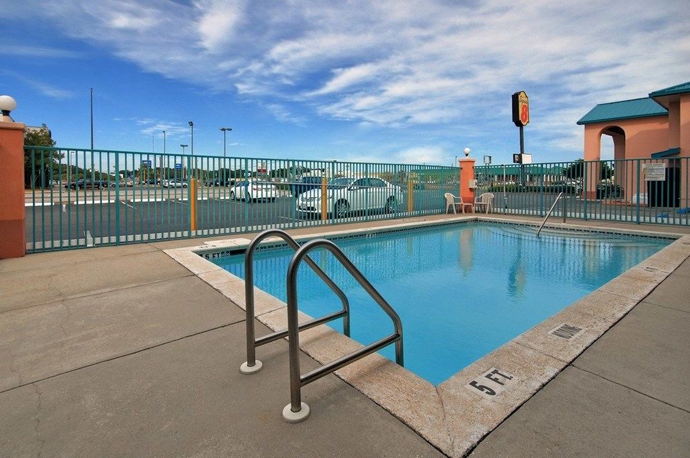 motel 6 pensacola fl nas