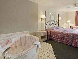 motel 6 pensacola fl nas