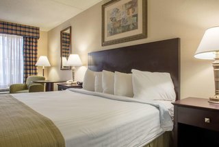 Spark By Hilton Hummelstown Hershey,Near Hershey's Chocolate World,3 star