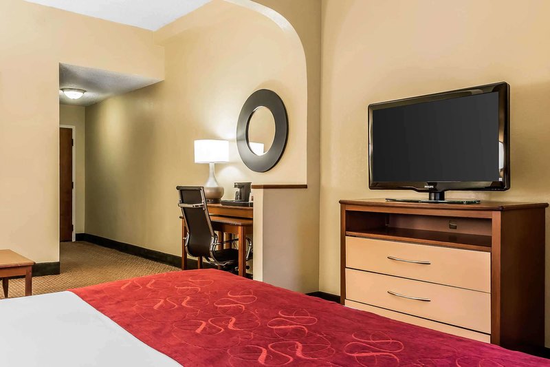 comfort suites tallahassee capitol university area