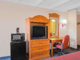 Days Inn By Wyndham Tallahassee University Center,Florida>>Tallahassee,2 star