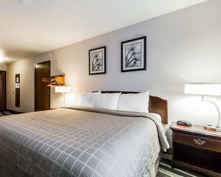 Quality Inn & Suites Stoughton - Madison South,Madison>>Dane,3 star