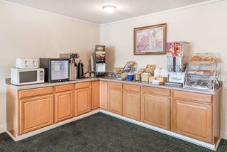 days inn by wyndham hannibal