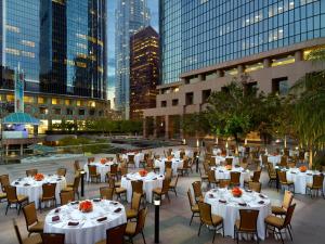 Omni Los Angeles Hotel At California Plaza,Los Angeles County>>Downtown Los Angeles,5 star