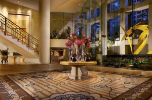 Omni Los Angeles Hotel At California Plaza,Los Angeles County>>Downtown Los Angeles,5 star