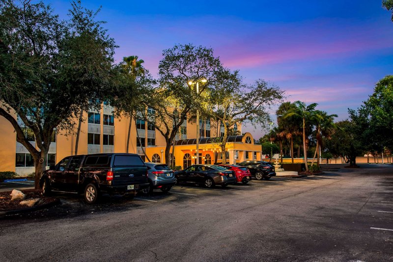 la quinta inn and suites by wyndham fort lauderdale tamarac