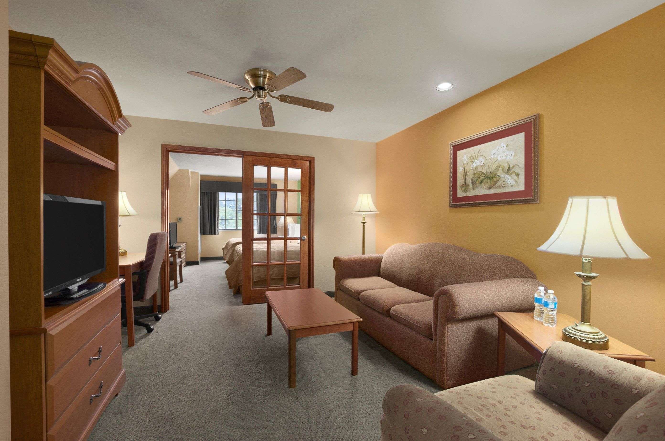 days inn by wyndham suites san antonio north stone oak