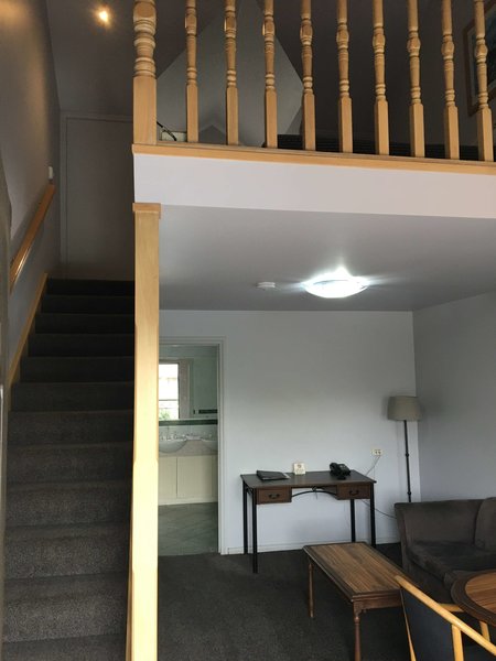 best western plus the tudor box hill