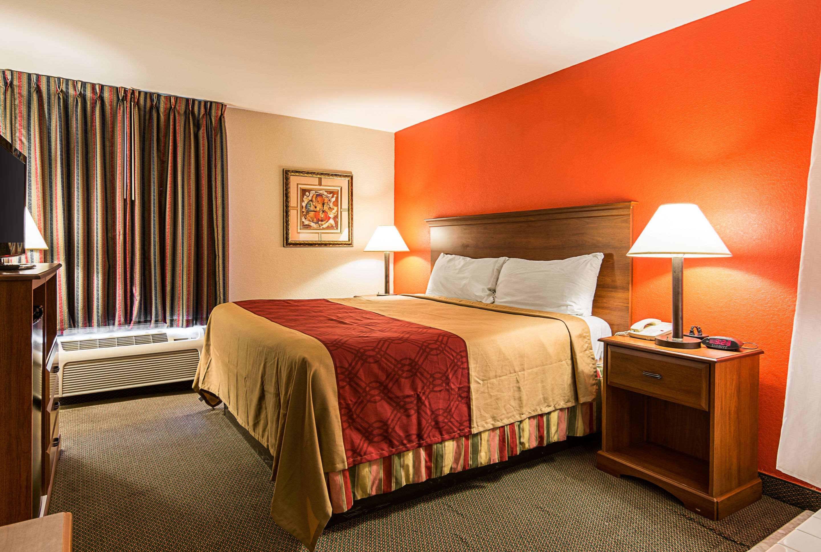 econo lodge andrews air force base