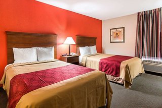 econo lodge andrews air force base
