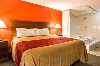econo lodge andrews air force base