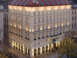 the ring hotel