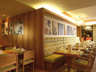 the ring hotel