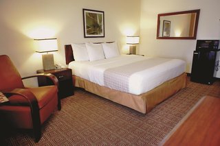 La Quinta Inn & Suites Baltimore North,Rosedale>>Baltimore,3 star