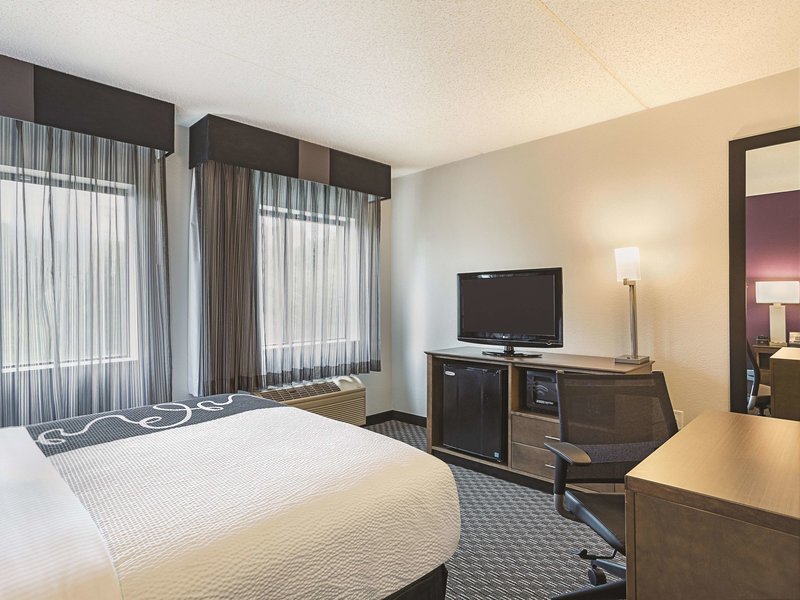 la quinta inn and suites by wyndham baltimore bwi airport
