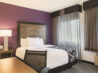 la quinta inn and suites by wyndham baltimore bwi airport