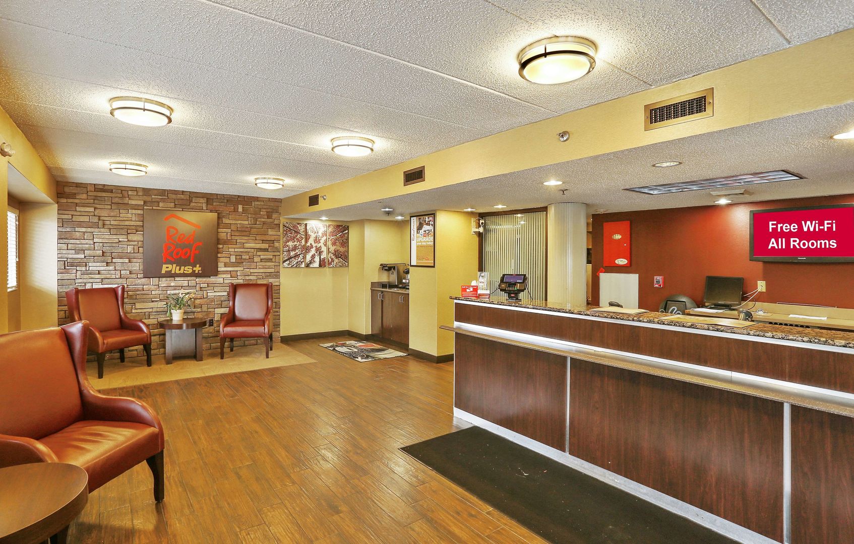 red roof inn plus baltimore north timonium