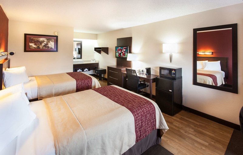 red roof inn plus baltimore north timonium