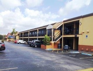 Travelodge By Wyndham Fort Myers North,Fort Myers>>Cape Coral,2 star